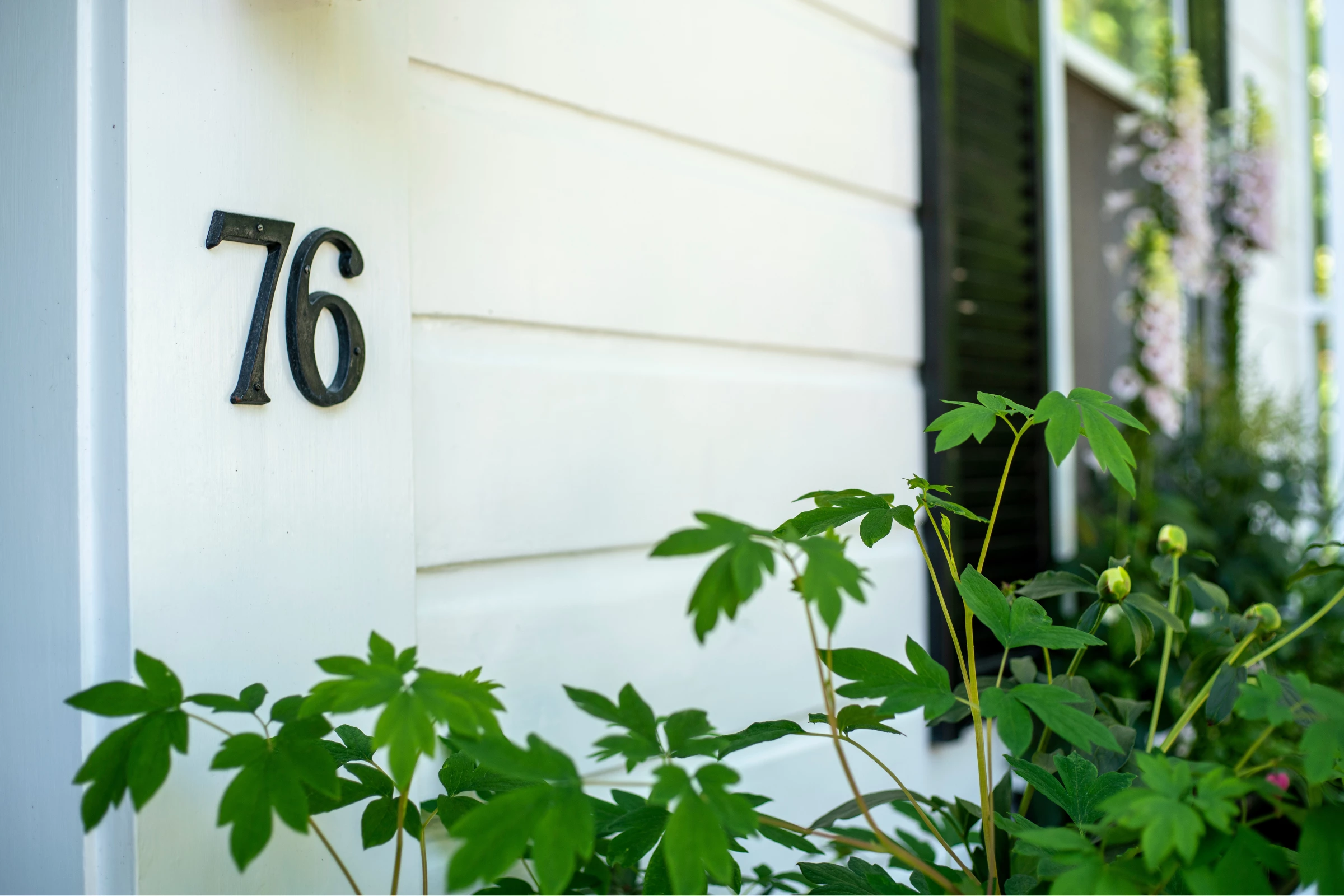 76 Main Ink Press Hotel Front